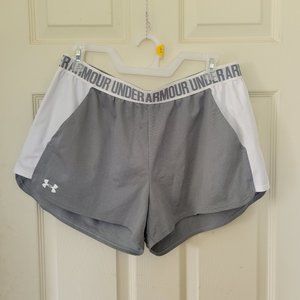 Gray Arhletic Under Armour Loose "Heatgear" Elastic Band Shorts XL